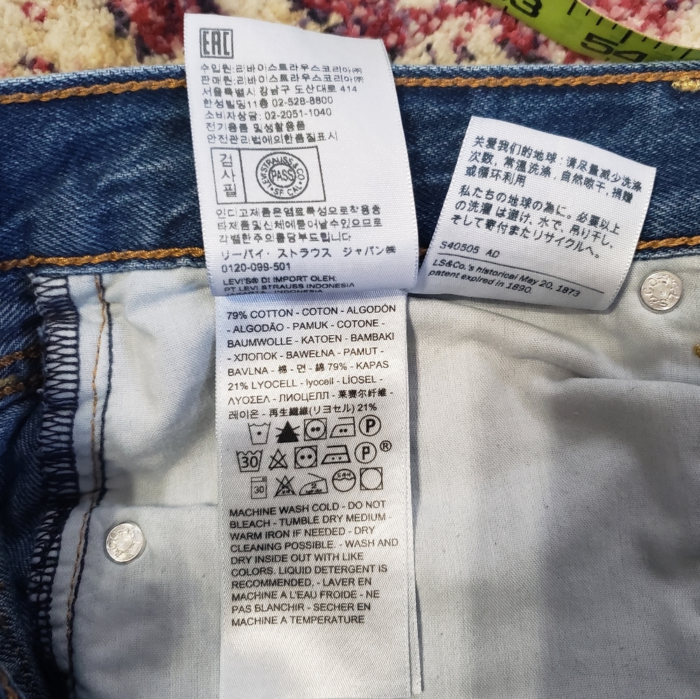 Levi's Premium Loose Taper Crop Jeans Blue Medium Wash Denim Size 27 - Picture 7 of 13